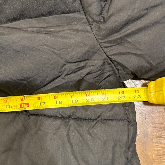 Men's Black Puffer Jacket - Picture 8 of 8